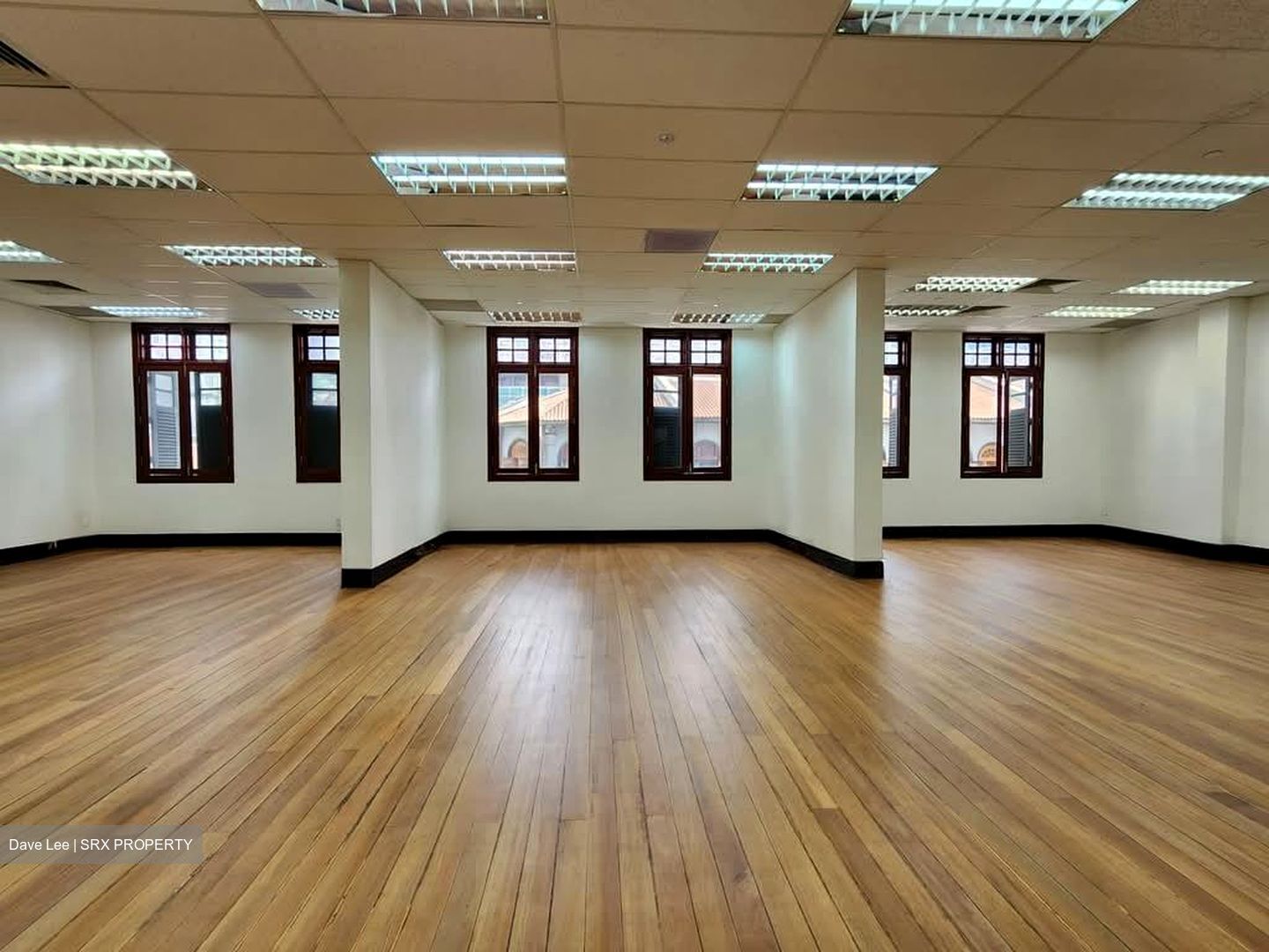 Uob Plaza (D1), Office #577740211